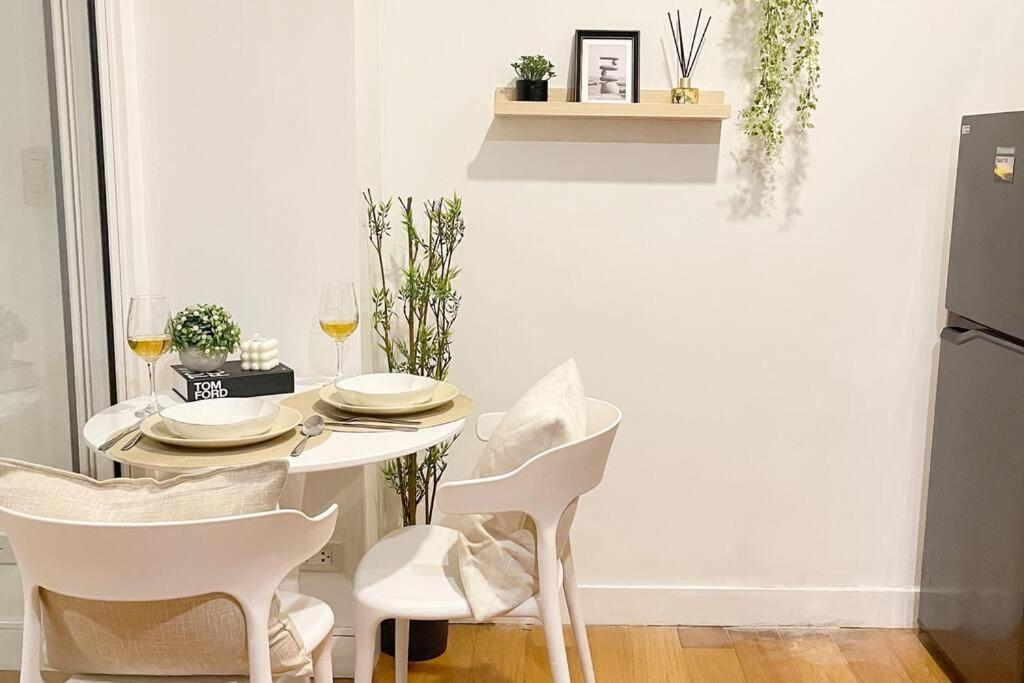 The Serene Escape Rockwell Makati City View 1Br Apartment Manila Exterior foto