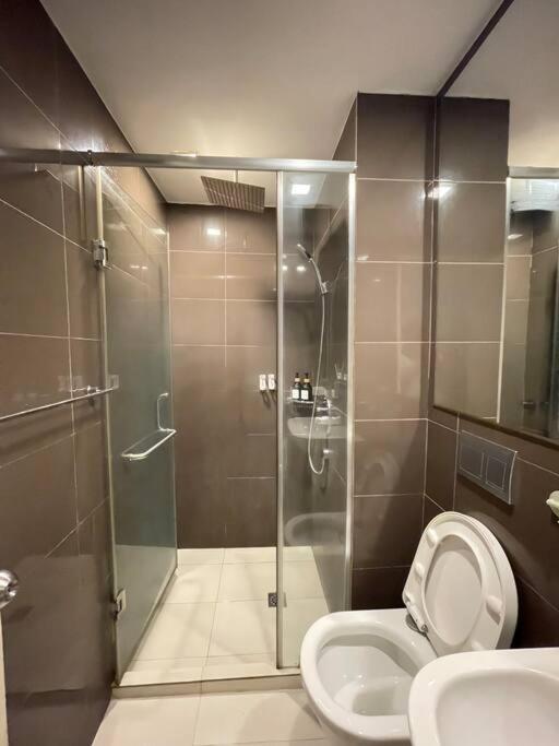 The Serene Escape Rockwell Makati City View 1Br Apartment Manila Exterior foto