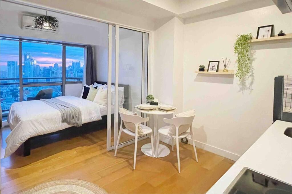 The Serene Escape Rockwell Makati City View 1Br Apartment Manila Exterior foto